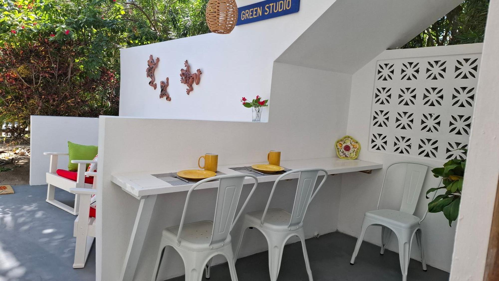 Amanda'S Place Green Studio - Pool And Tropical Garden Caye Caulker Exterior photo
